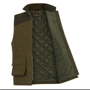 Walker and Hawkes Men’s Derby Tweed Warrington Shooting Gilet W/ Shoulder Patch
